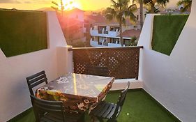 Moderno y luminoso ático con vistas y piscina